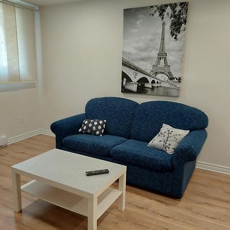 Spacious Basement One Bedroom Apartment, Wifi. Montreal Exterior photo