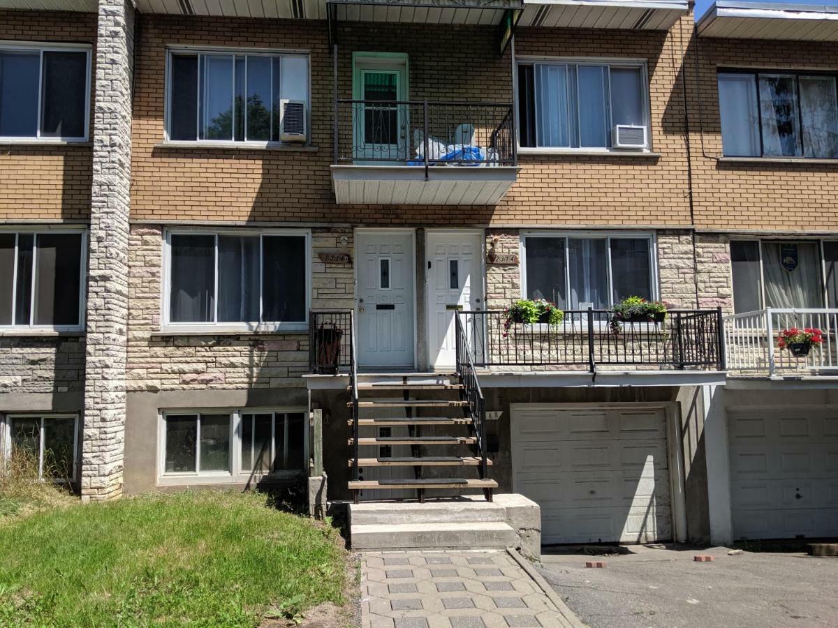 Spacious Basement One Bedroom Apartment, Wifi. Montreal Exterior photo